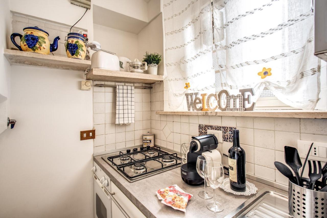 4C Colosseo Holidays Apartman Róma Kültér fotó